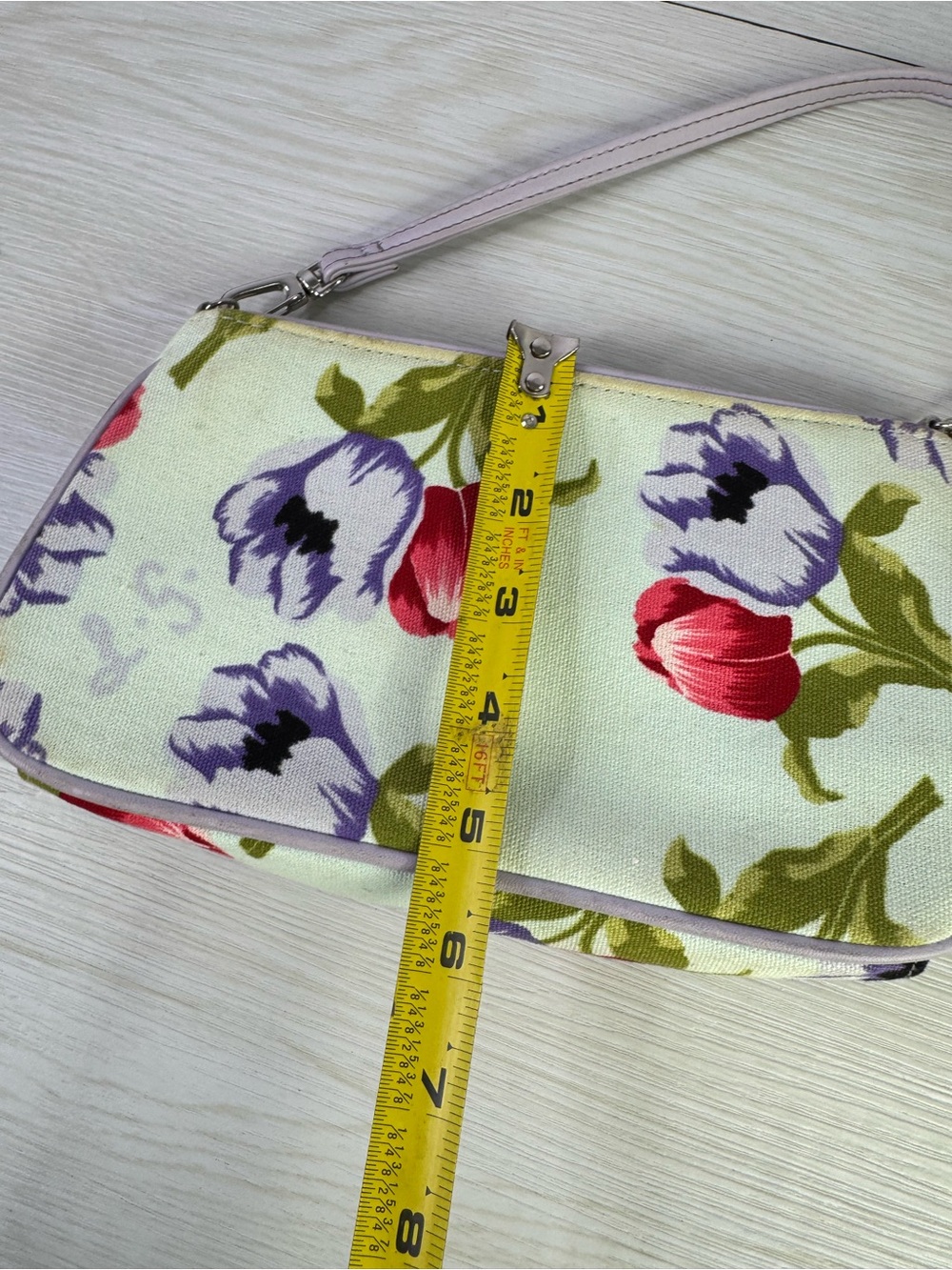vintage Lulu Guinness canvas top handle bag in a floral print - Picture 7 of 9